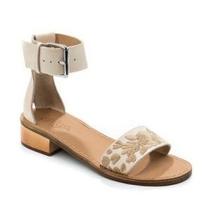 New Latigo Tana embroidered floral sandal heels 9
